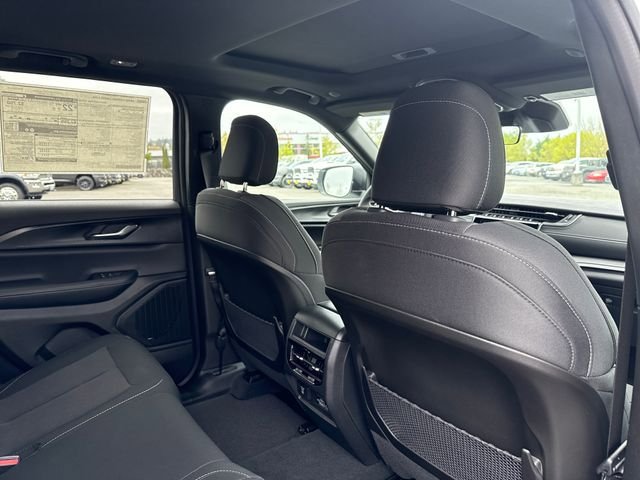 New 2026 Jeep Grand Cherokee Laredo X AWD/4WD image 13