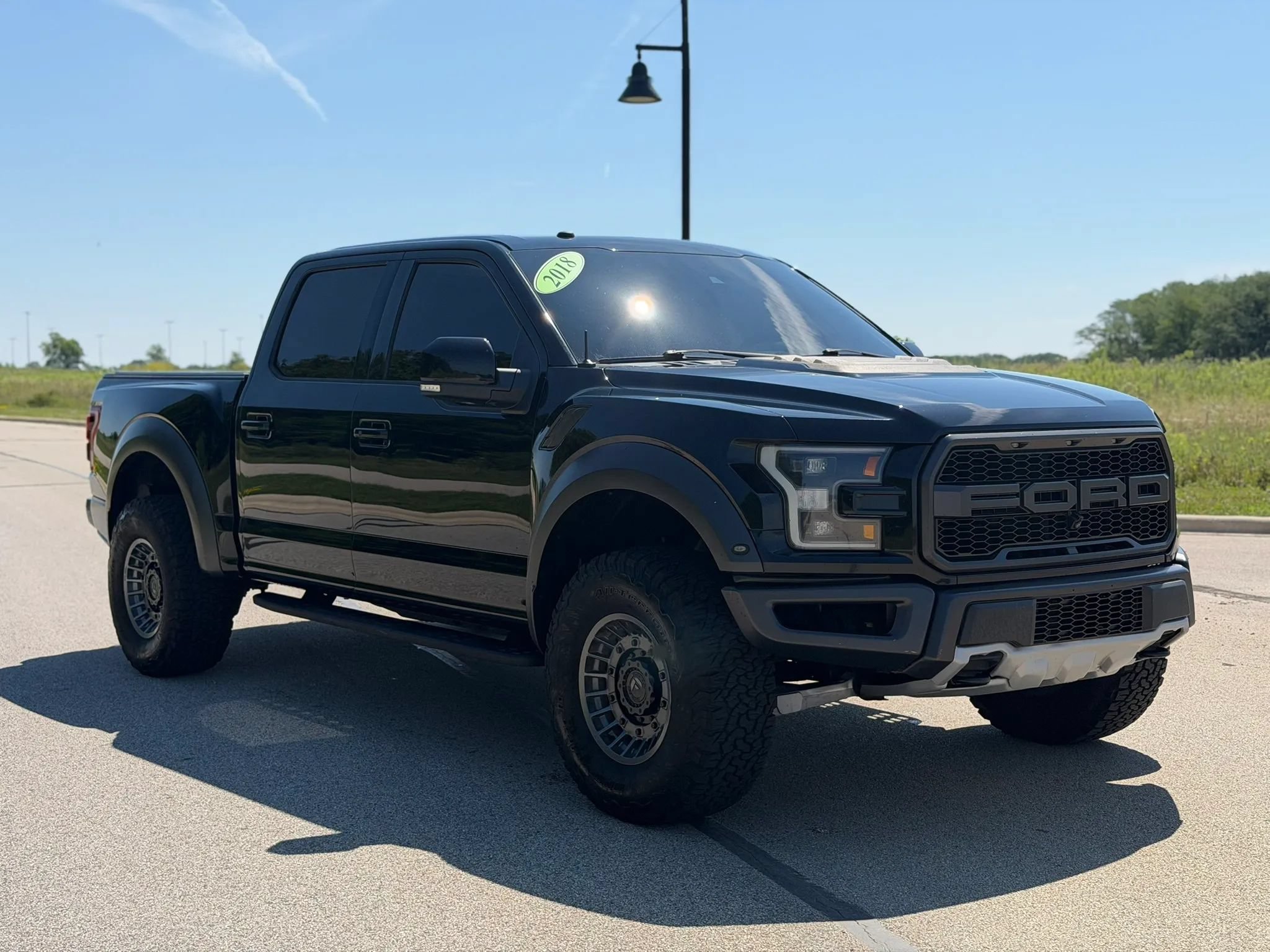 Used 2018 Ford F150 Raptor w/ Equipment Group 802A Luxury AWD/4WD image 3