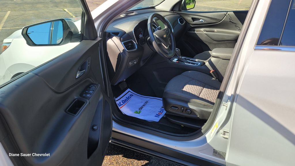 Used 2018 Chevrolet Equinox LT AWD/4WD image 18