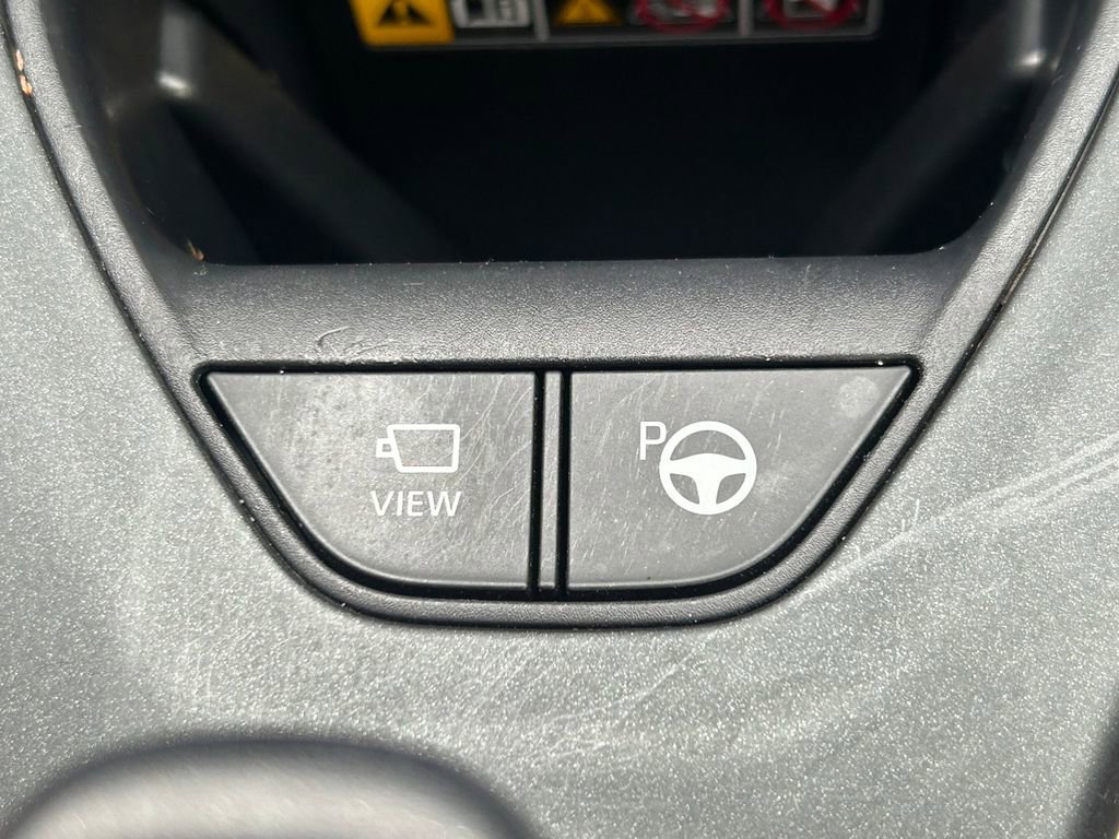 Used 2023 Toyota Crown Platinum AWD/4WD image 29