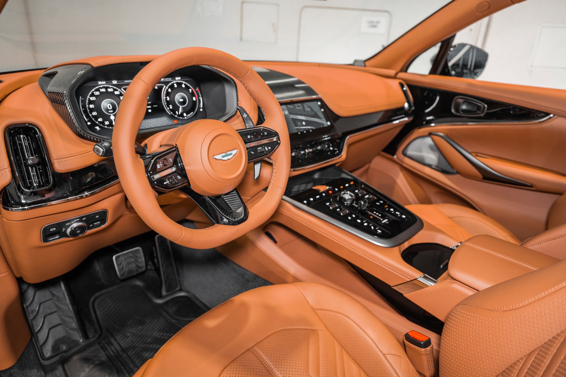 New 2026 Aston Martin DBX S image 3