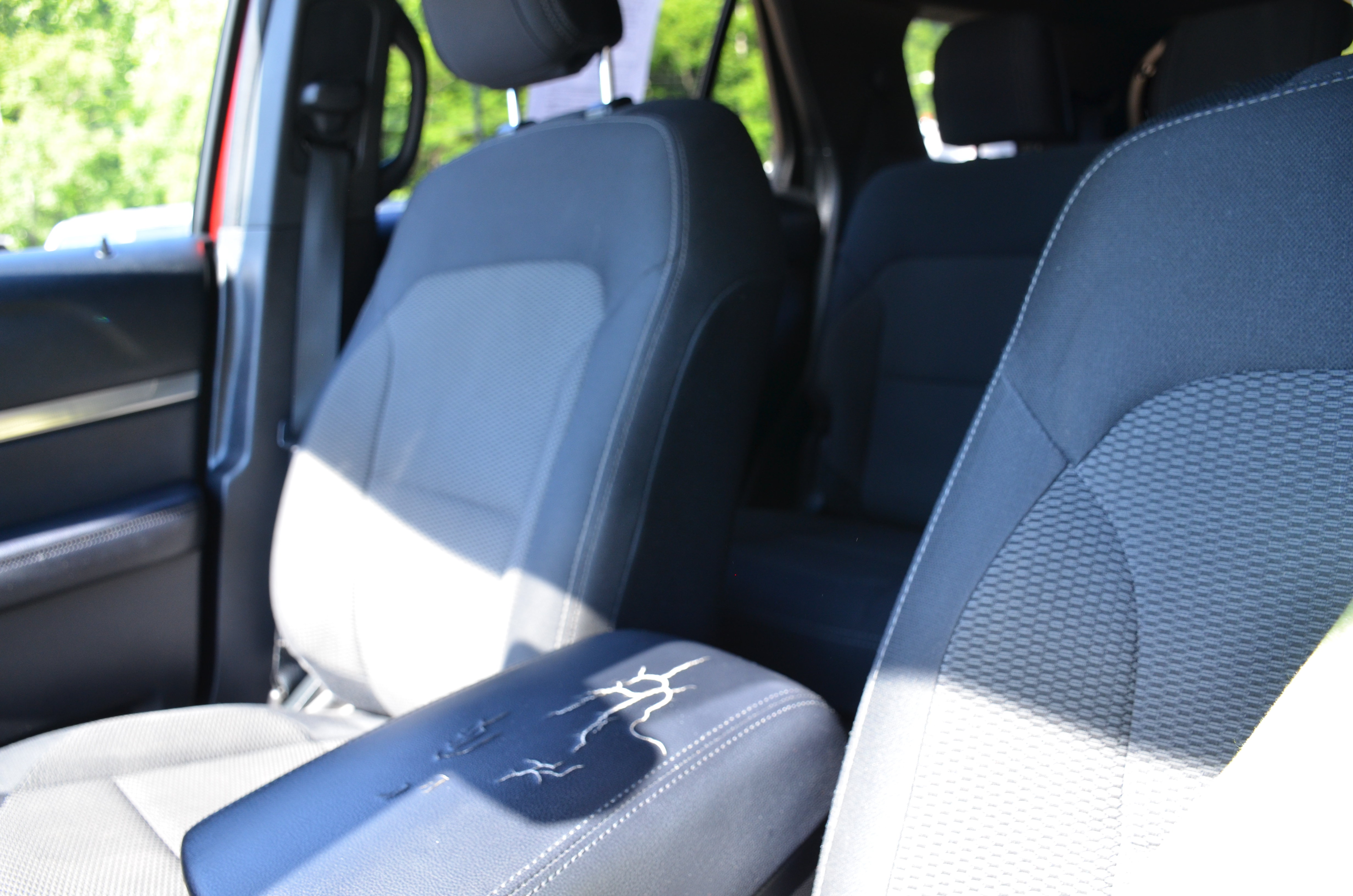 Used 2018 Ford Explorer XLT w/ Equipment Group 201A AWD/4WD image 60