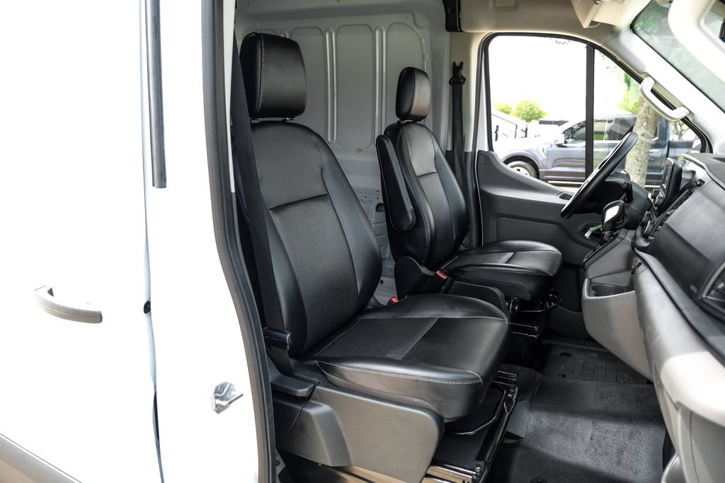 Used 2025 Ford Transit 350 148 High Roof Extended RWD image 32