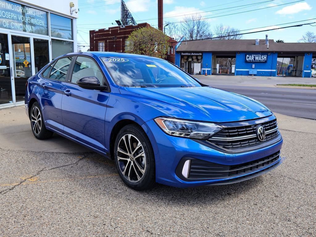 Certified 2024 Volkswagen Jetta Sport image 7