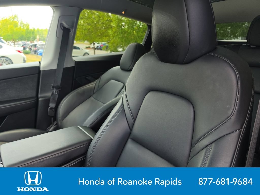 Used 2024 Tesla Model Y Long Range AWD/4WD image 6