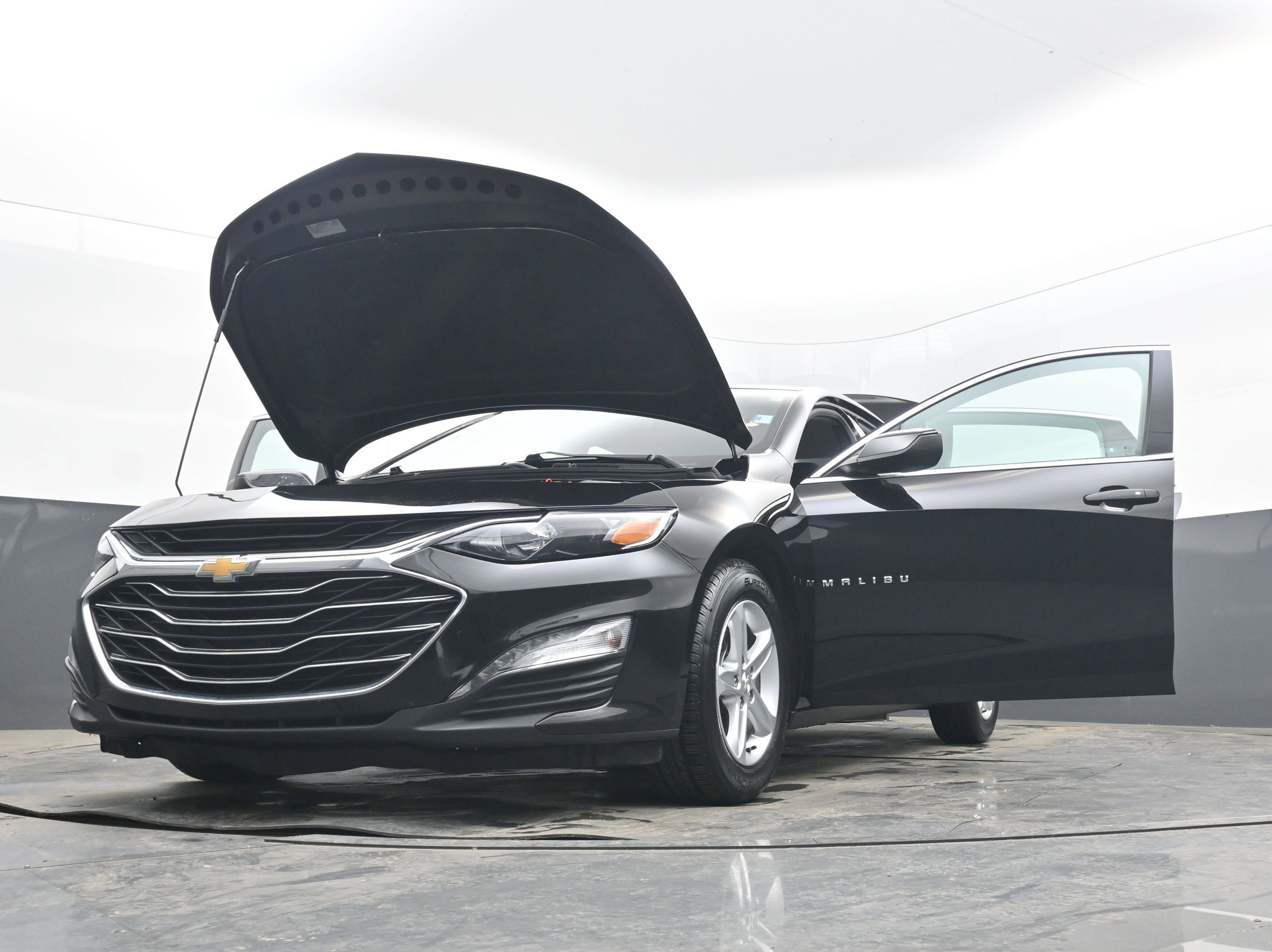 Used 2024 Chevrolet Malibu LT image 40