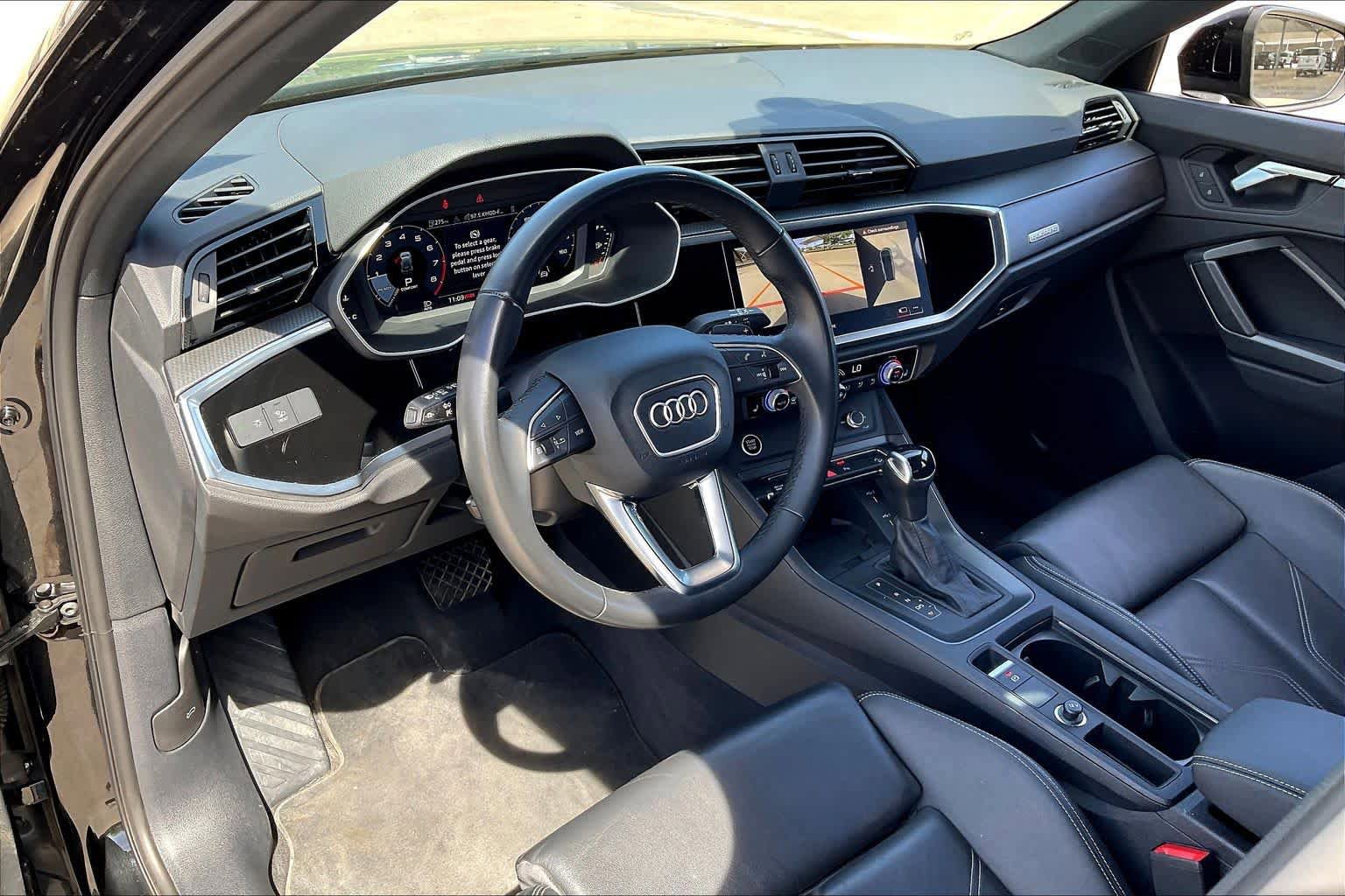 Used 2023 Audi Q3 2.0T Premium Plus w/ Premium Plus Package image 17