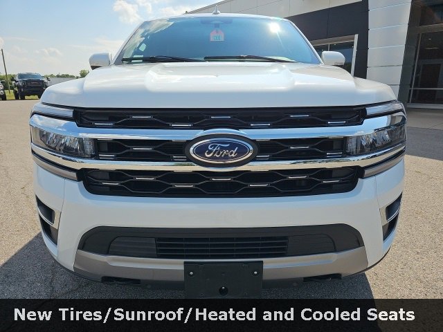 Used 2023 Ford Expedition Max Limited image 2