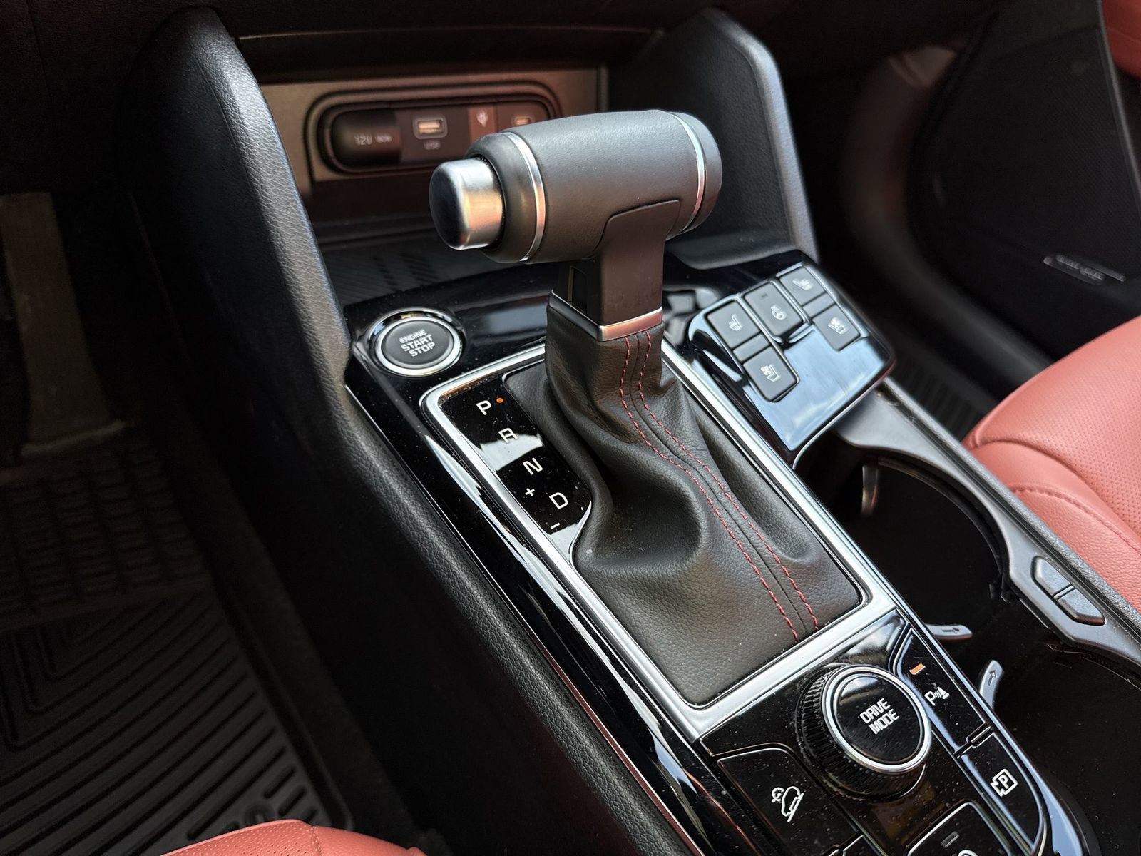 Used 2025 Kia Sportage SX image 20