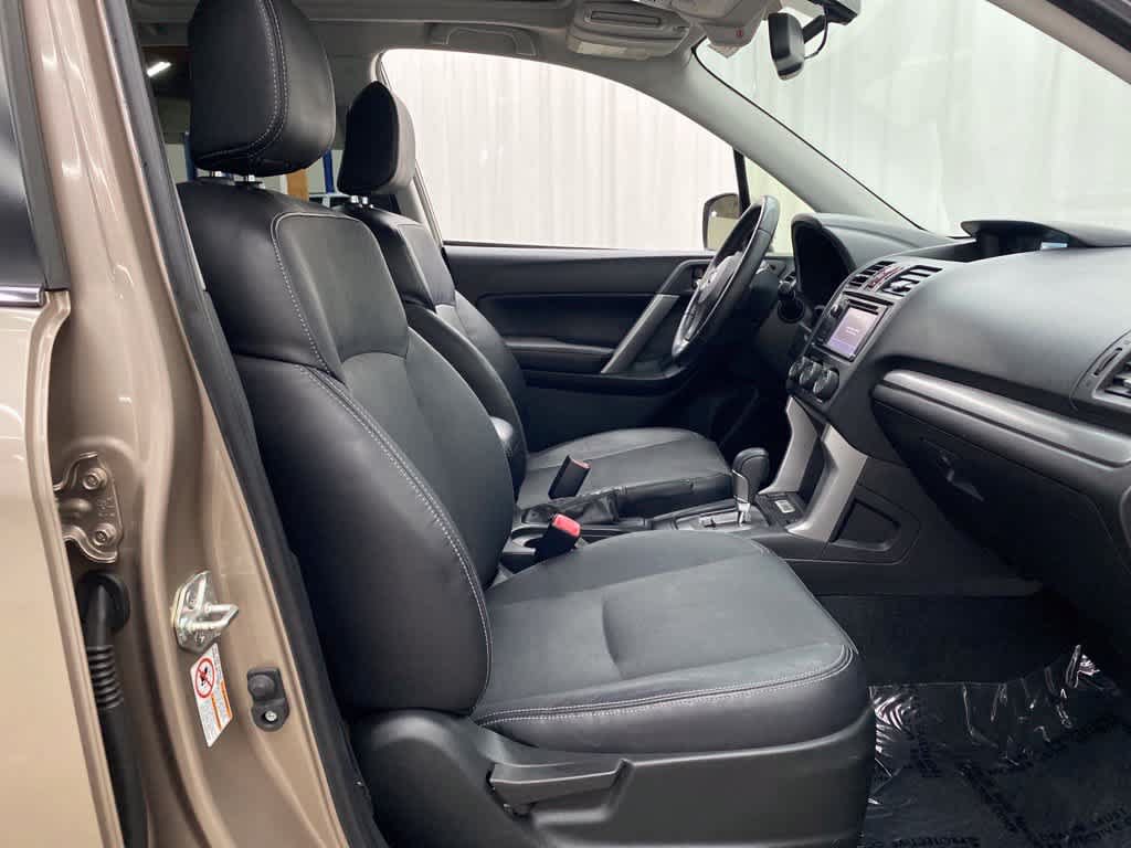 Used 2014 Subaru Forester 2.5i Touring AWD/4WD image 18