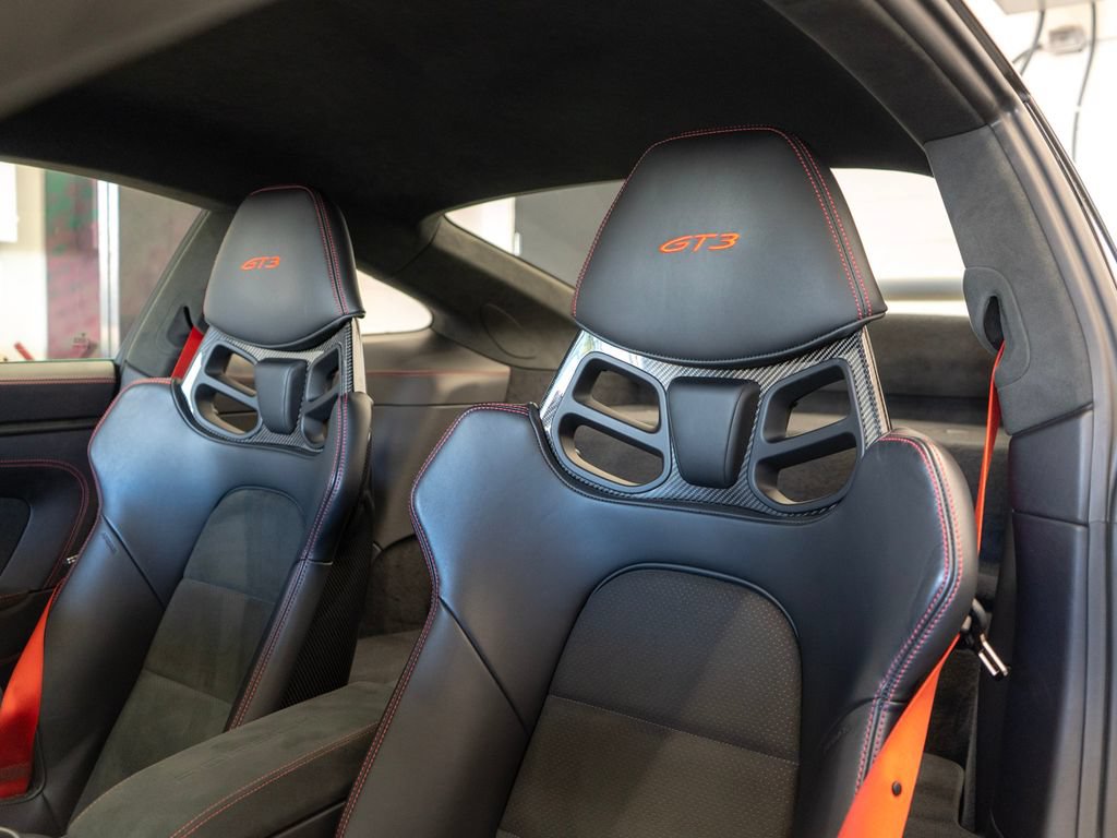 Certified 2024 Porsche 911 GT3 RWD image 5