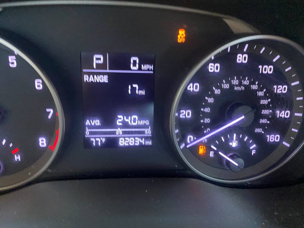 Used 2017 Hyundai Elantra SE FWD image 33
