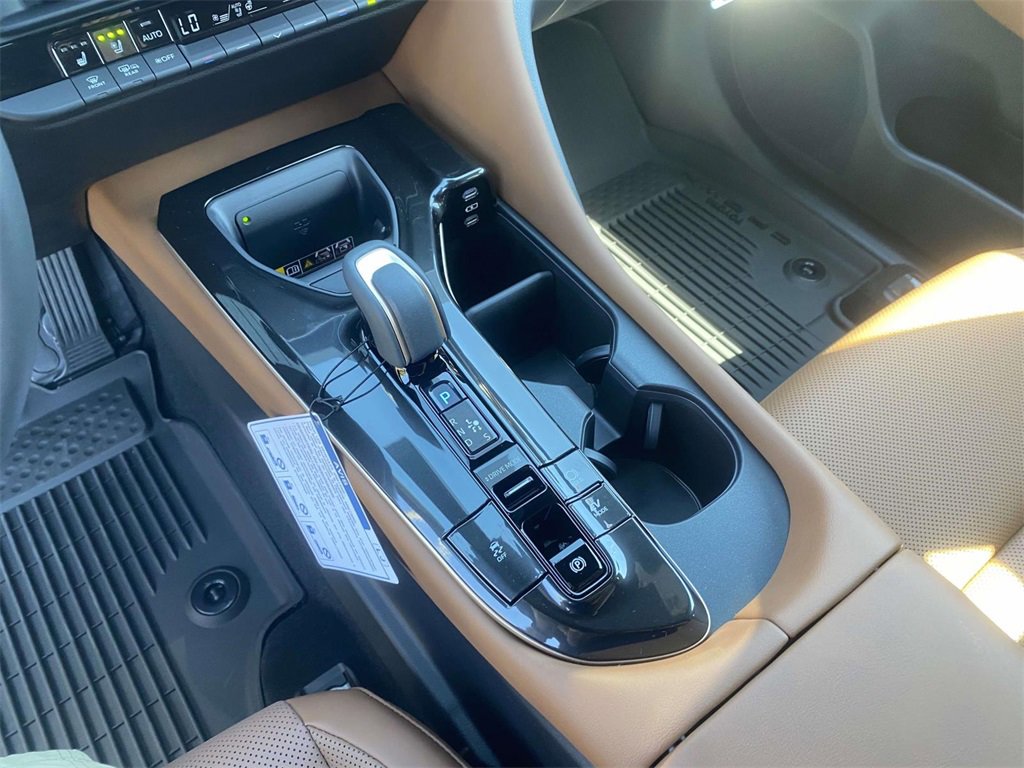 New 2025 Toyota Crown Signia image 23