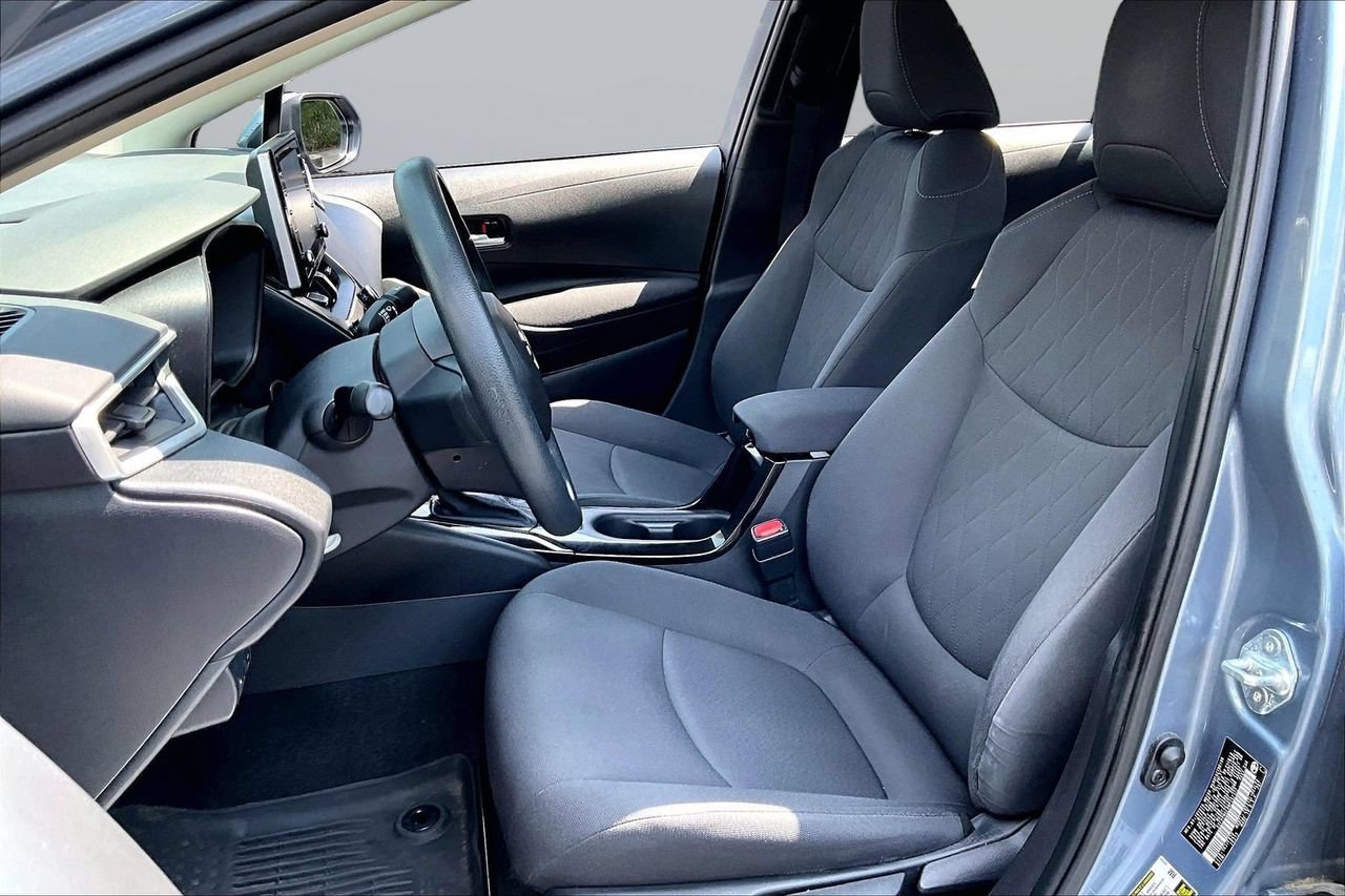Used 2021 Toyota Corolla LE w/ LE Convenience Package FWD image 20