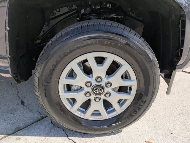 Used 2025 Toyota Tacoma SR5 image 10
