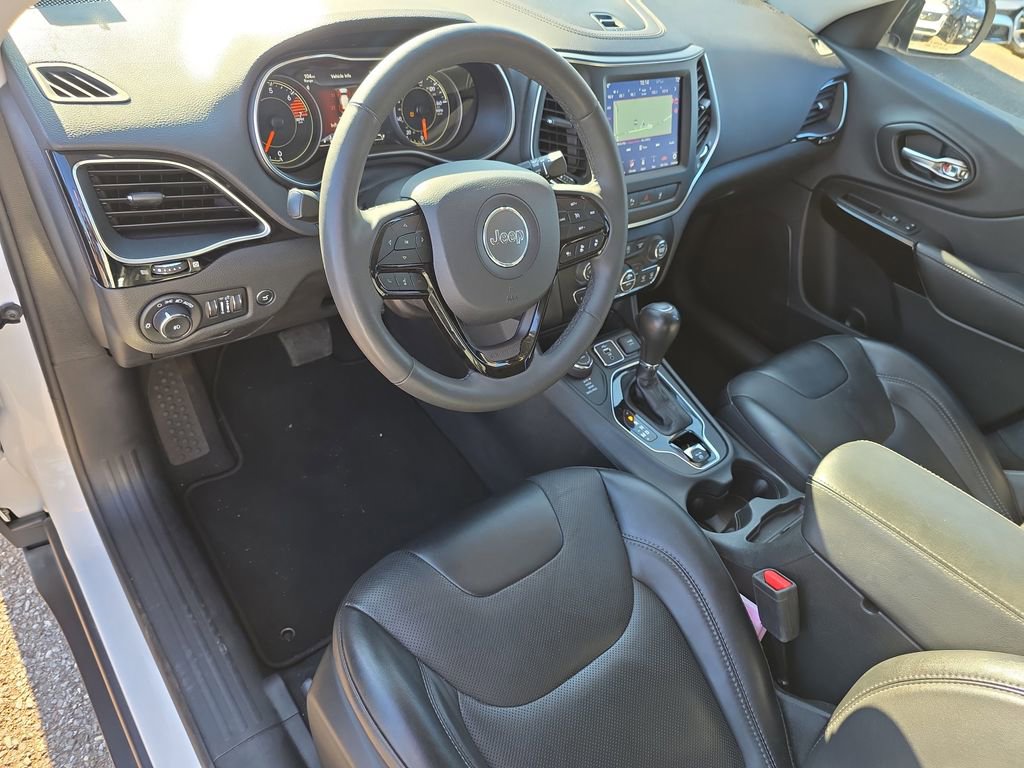 Used 2023 Jeep Cherokee Altitude Lux image 9