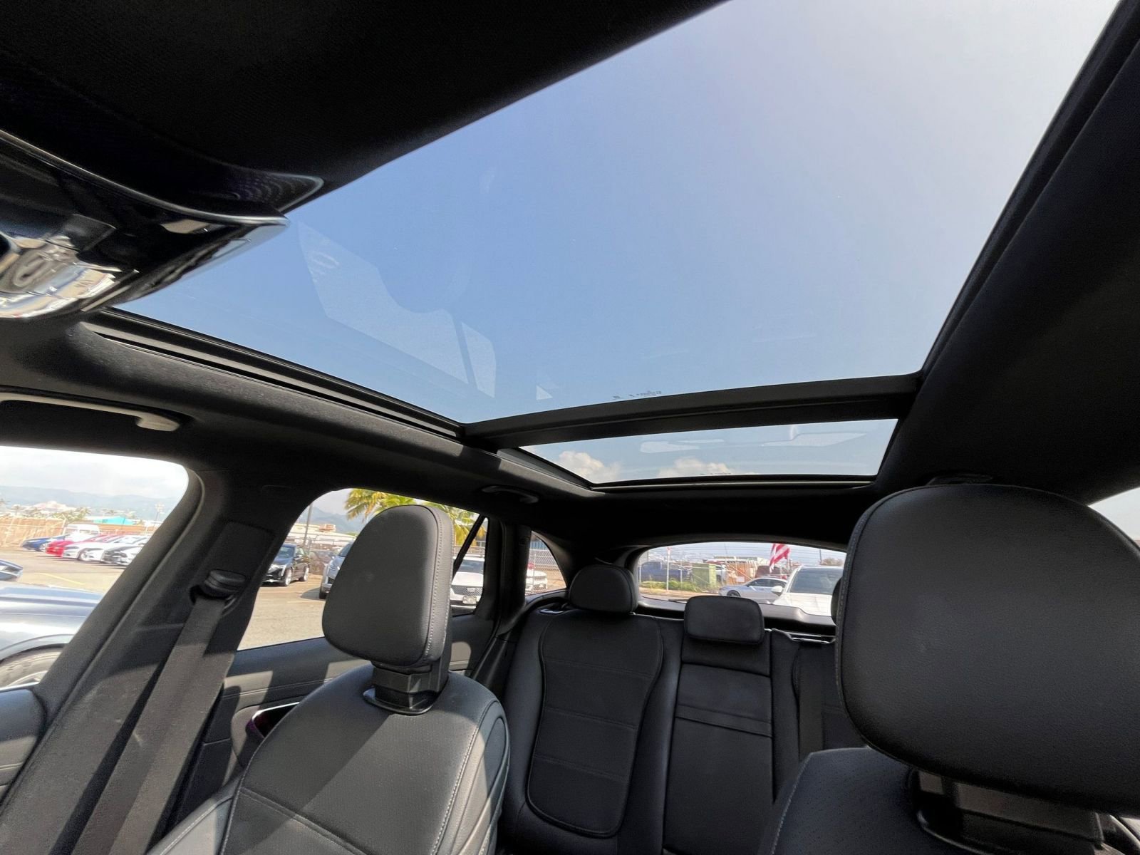 Used 2024 Mercedes-Benz GLC 300 GLC 300 image 30