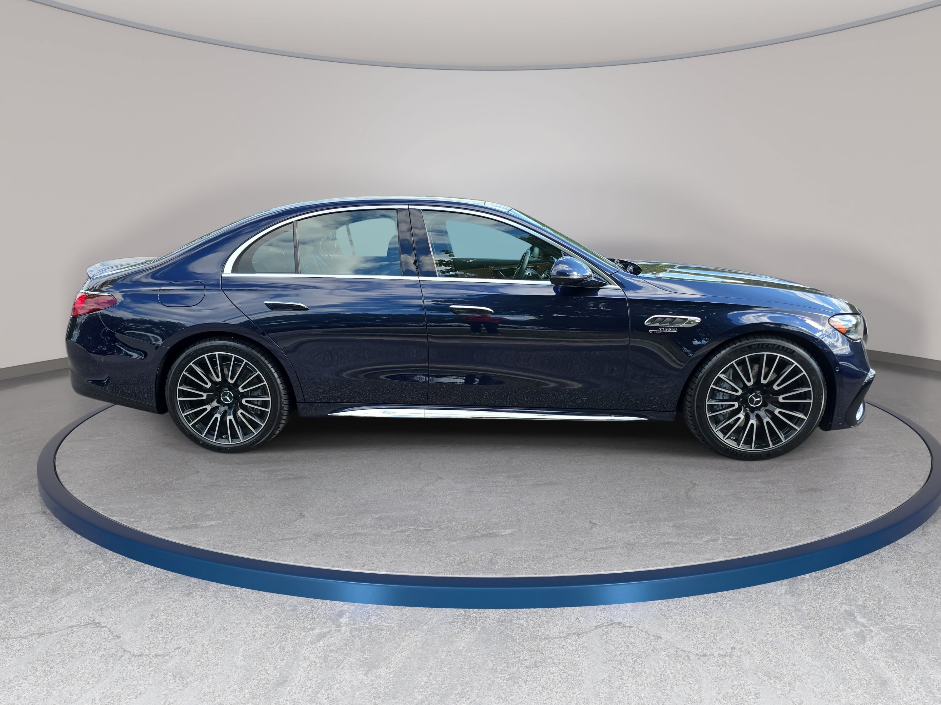 Certified 2025 Mercedes-Benz E 53 AMG e 4MATIC Sedan image 4
