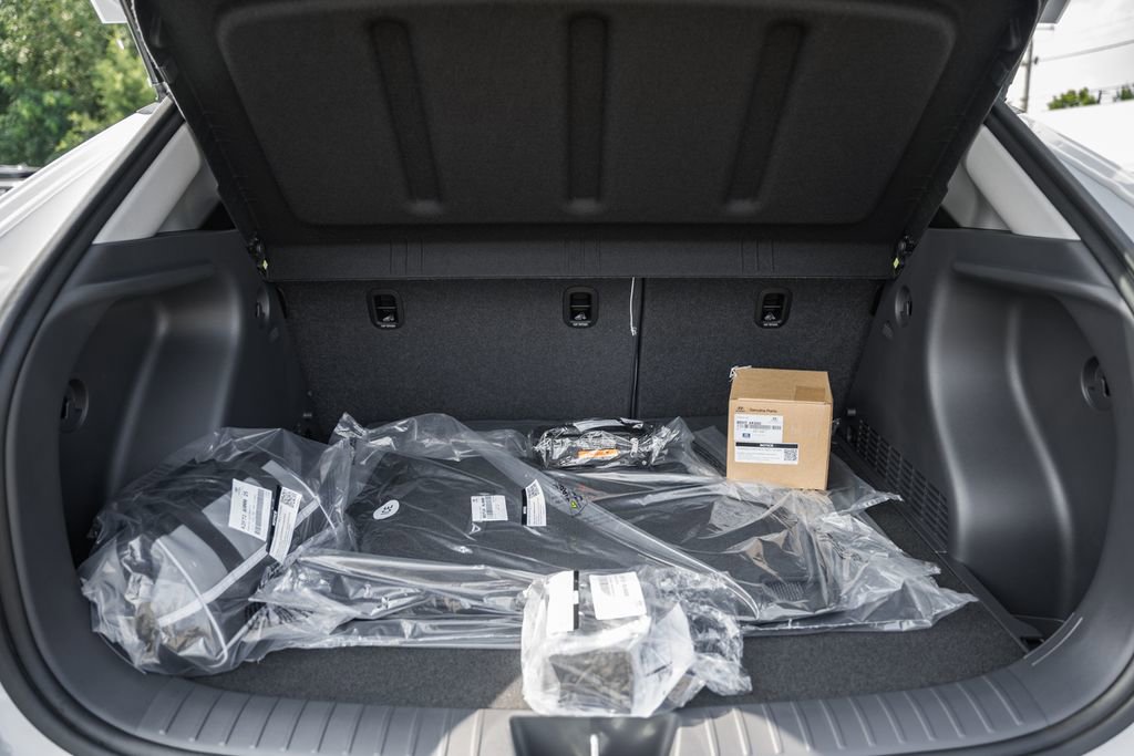 New 2026 Hyundai Kona SEL Premium image 14