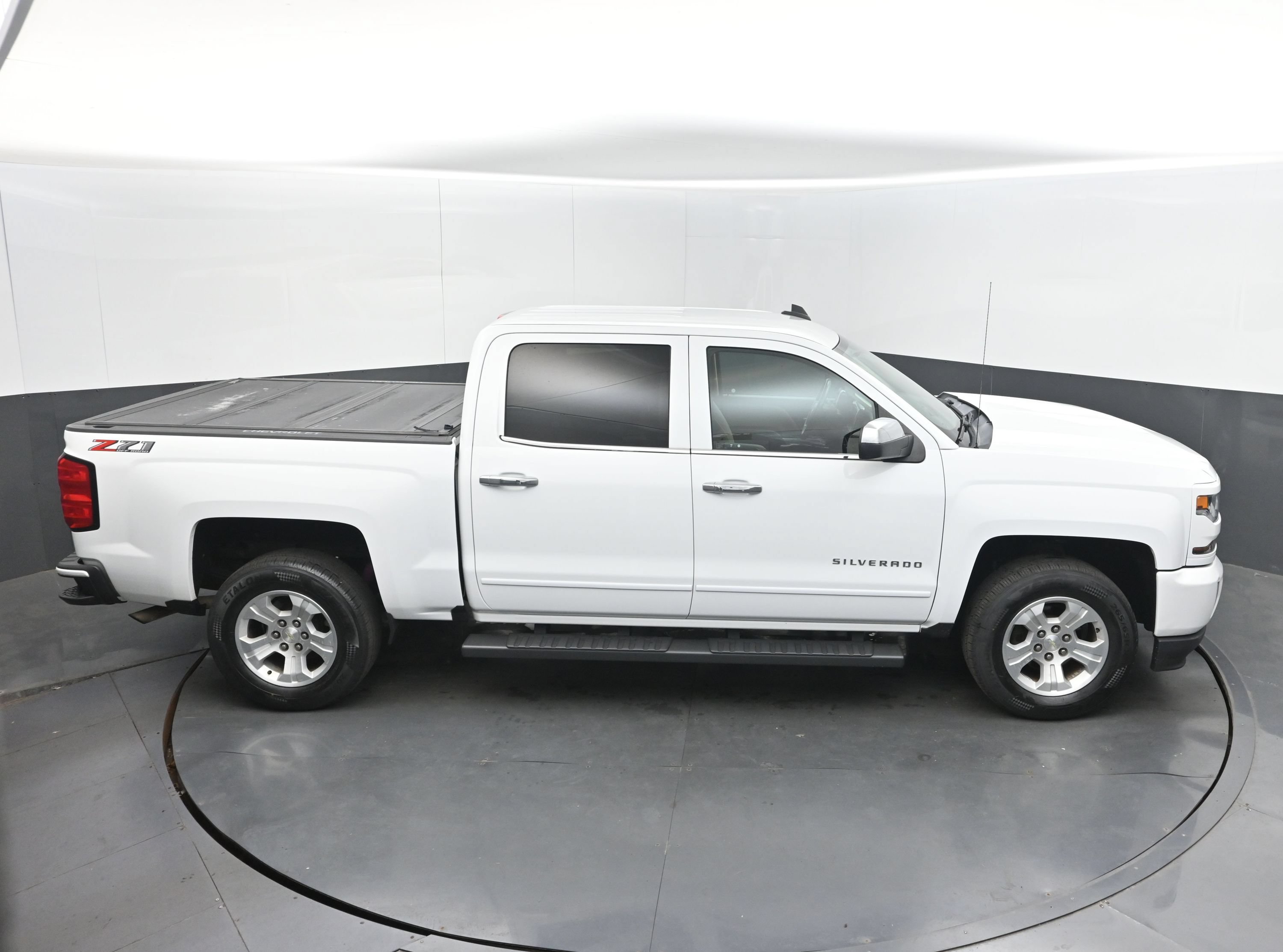 Used 2018 Chevrolet Silverado 1500 LT w/ All Star Edition AWD/4WD image 33