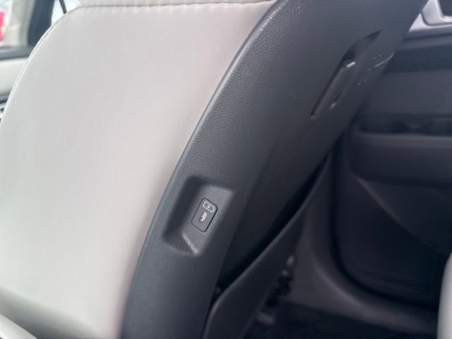 Used 2025 Hyundai Santa Fe SEL AWD/4WD image 25