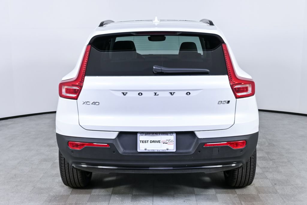 New 2026 Volvo XC40 B5 Ultra w/ Protection Package Premier image 29
