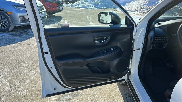 Used 2025 Honda HR-V Sport image 8