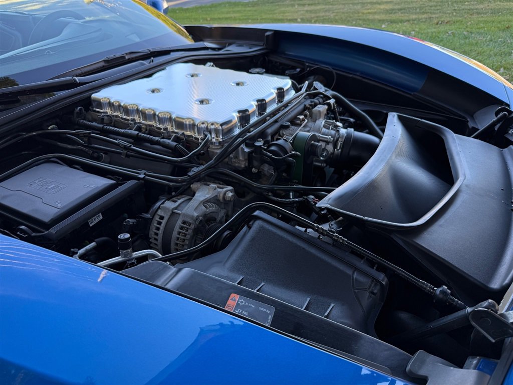 Used 2016 Chevrolet Corvette Z06 w/ 3LZ Preferred Equipment Group image 73