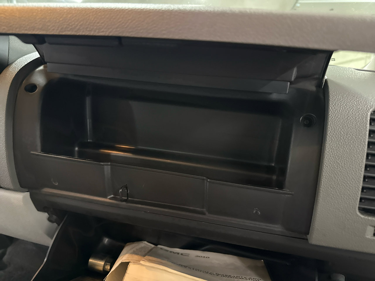 Used 2010 GMC Sierra 1500 SLE w/ Texas Edition image 43