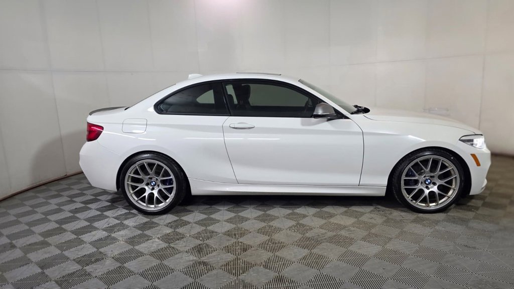 Used 2018 BMW M240i Coupe image 8