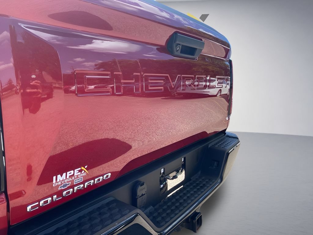 Used 2024 Chevrolet Colorado Z71 w/ Advanced Trailering Package AWD/4WD image 34
