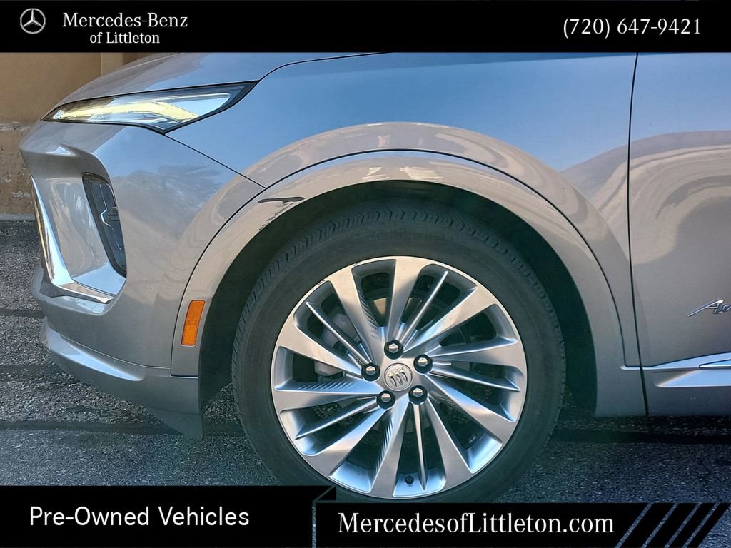 Used 2024 Buick Envision Avenir AWD/4WD image 9