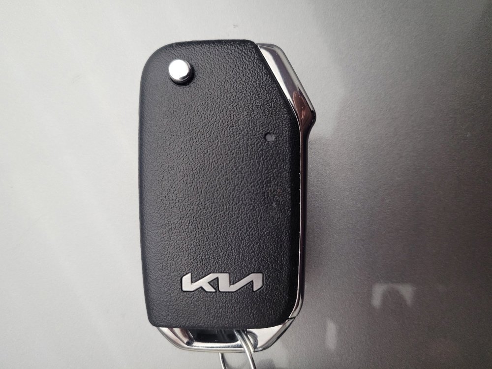 Used 2025 Kia Soul S image 32