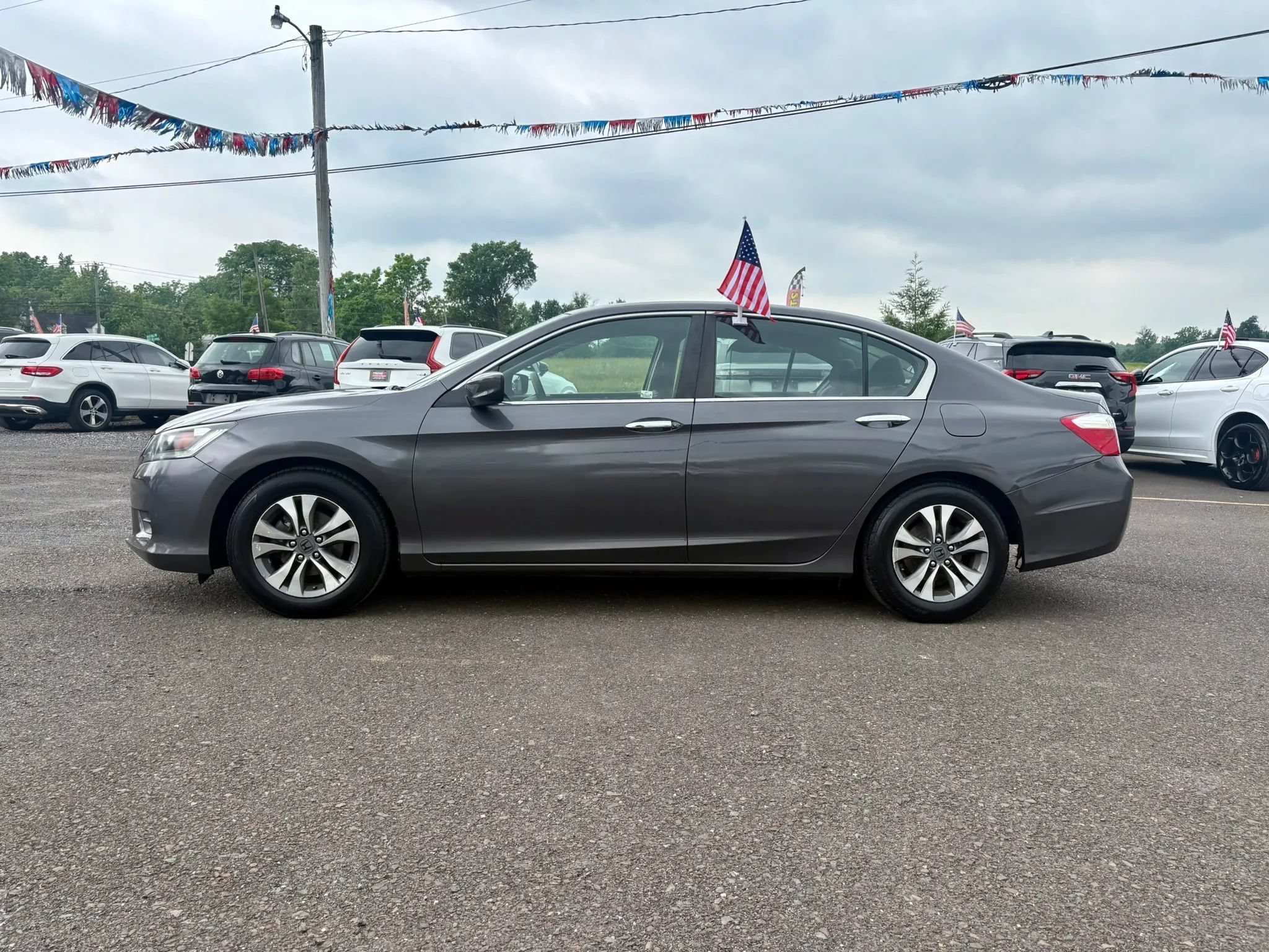 Used 2013 Honda Accord LX image 2