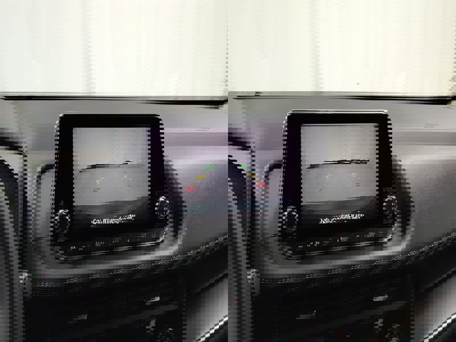 Used 2025 Nissan Rogue SV image 29