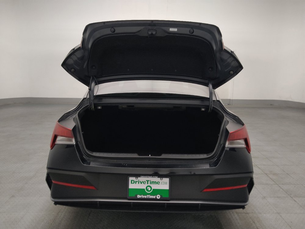 Used 2024 Hyundai Elantra SEL FWD image 29