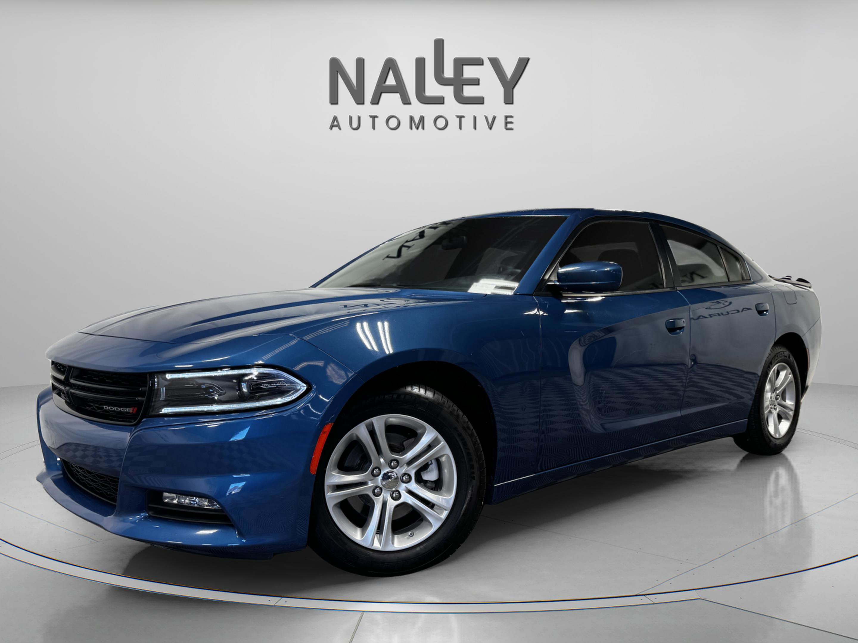 Used 2022 Dodge Charger SXT w/ Driver Convenience Group image 1