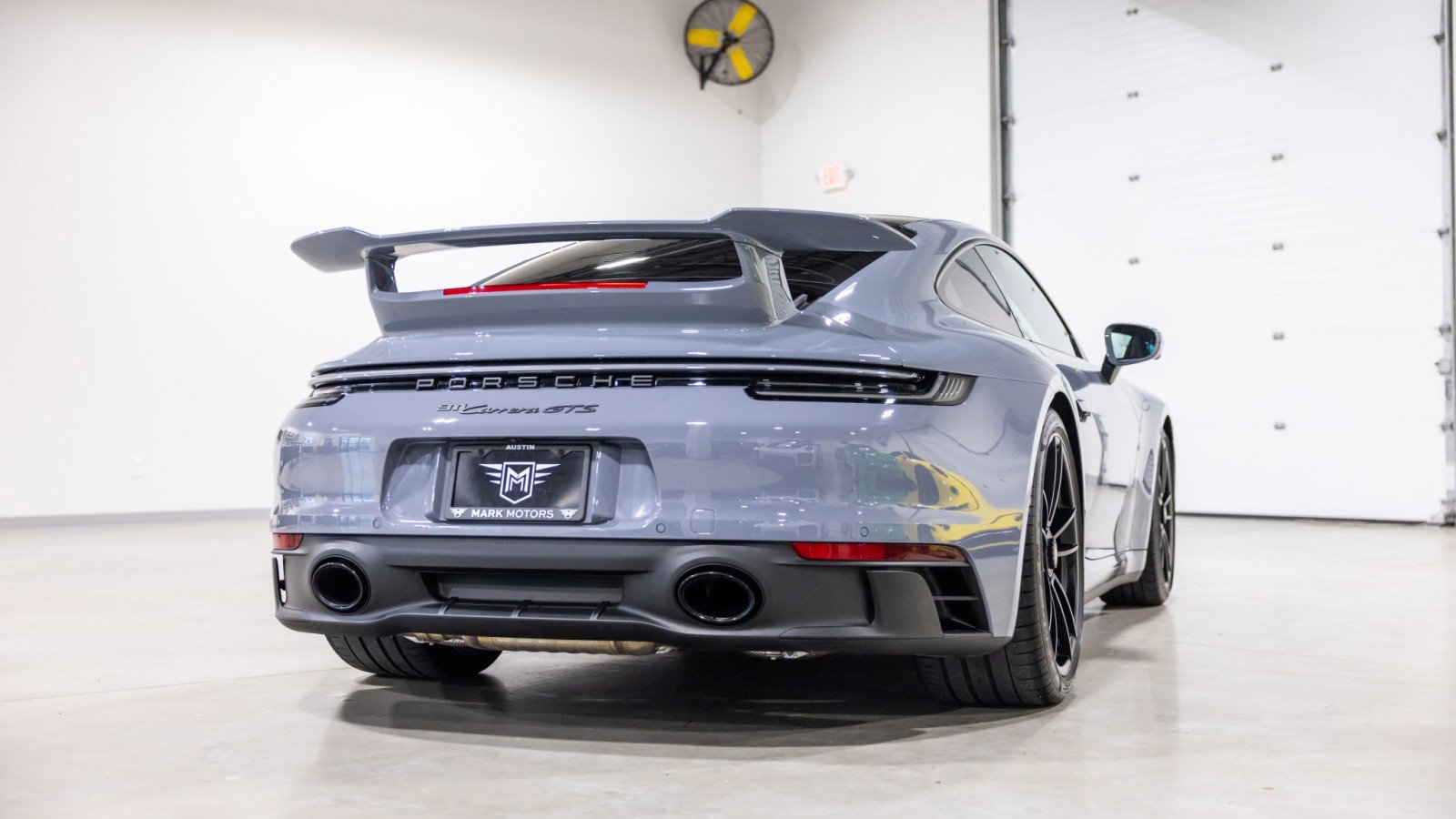 Used 2024 Porsche 911 Carrera GTS w/ Premium Package image 4