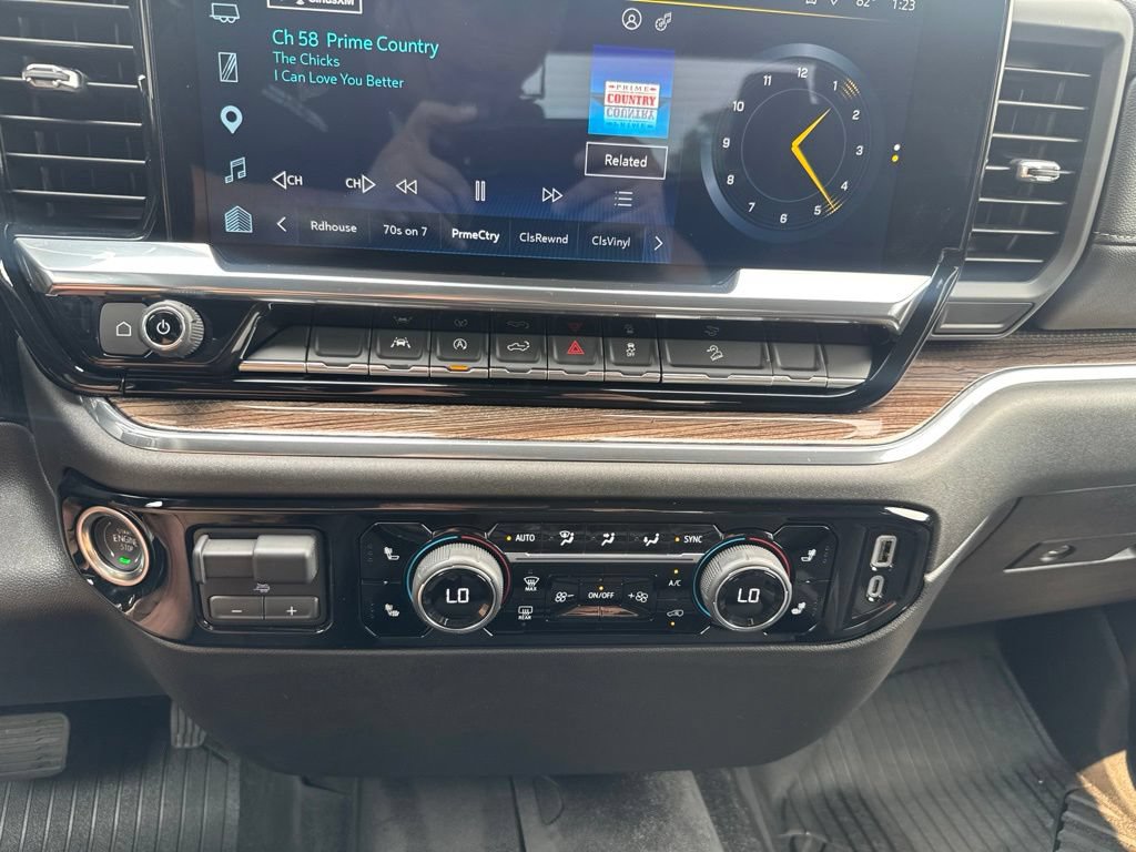 Used 2024 Chevrolet Silverado 1500 LT AWD/4WD image 38
