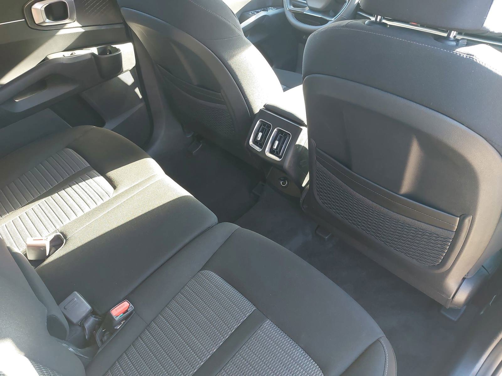 New 2026 Kia Sorento LX FWD image 12