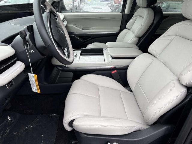 New 2026 Lincoln Navigator L Premier AWD/4WD image 23