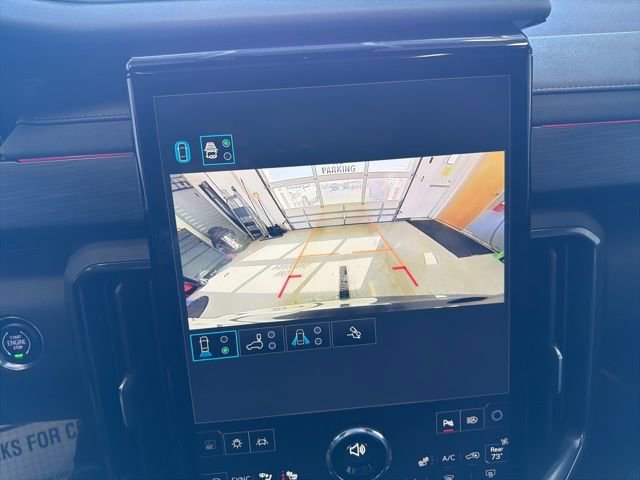 Used 2025 GMC Acadia AT4 w/ Luxury Package AWD/4WD image 4