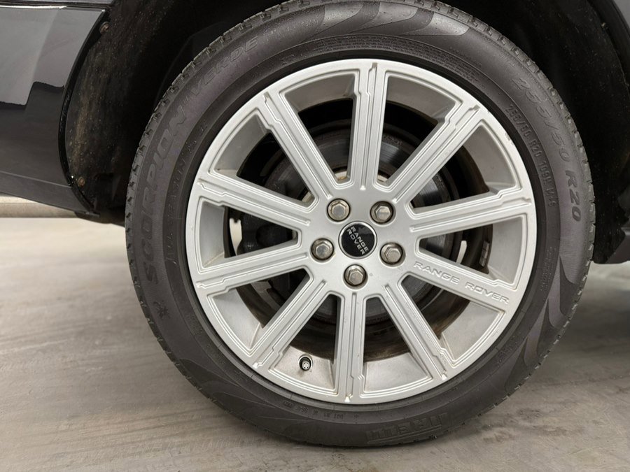 Used 2011 Land Rover Range Rover Supercharged AWD/4WD image 79