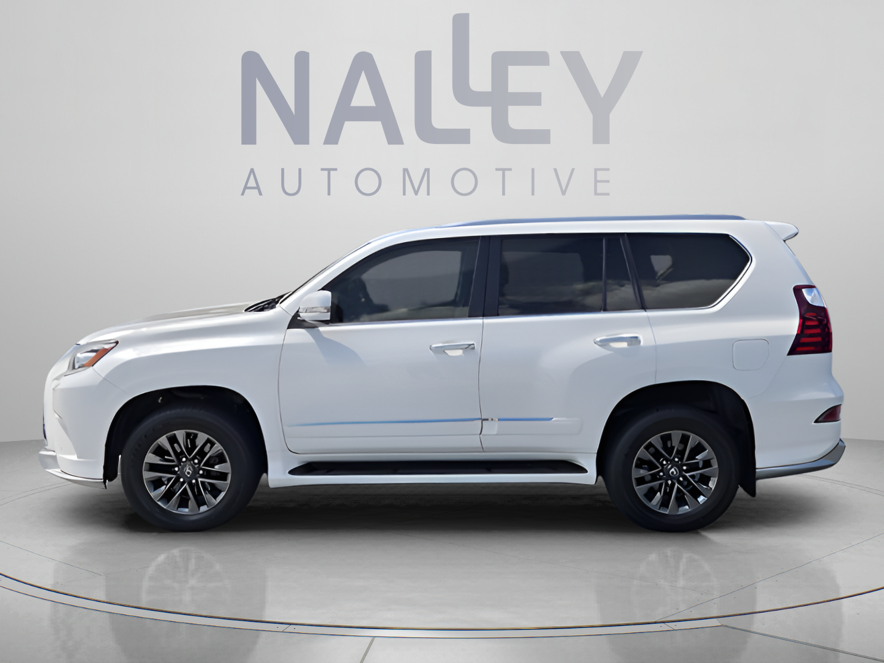 Used 2017 Lexus GX 460 Luxury AWD/4WD image 2