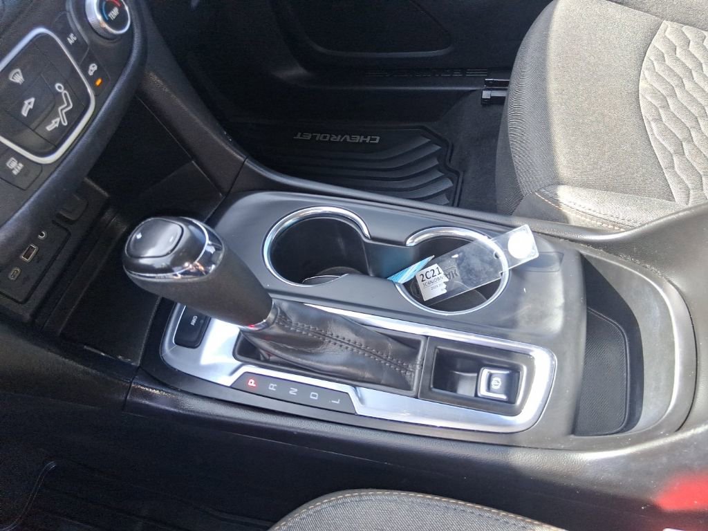 Used 2020 Chevrolet Equinox LT image 17