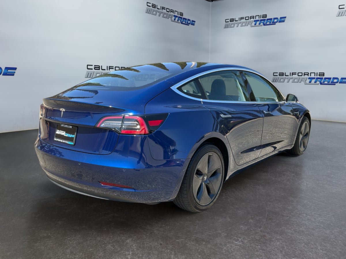 Used 2018 Tesla Model 3 Long Range RWD image 5