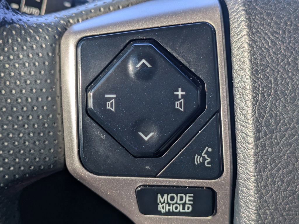 Used 2024 Toyota 4Runner Limited AWD/4WD image 27