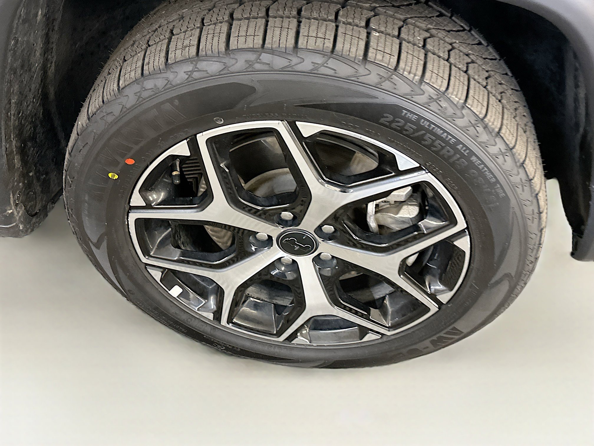 Used 2025 Jeep Compass Limited image 11