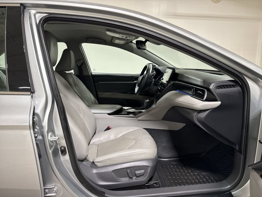 Used 2021 Toyota Camry XLE AWD/4WD image 21