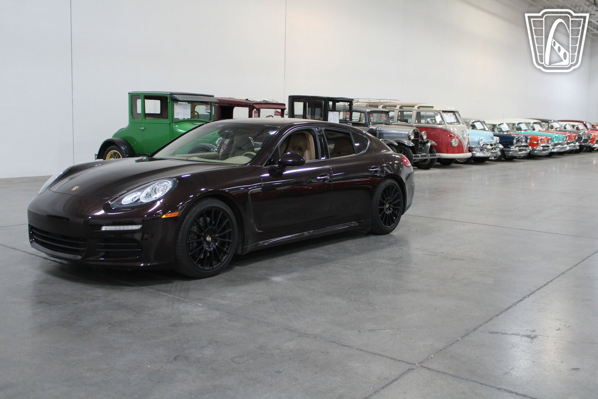 Used 2014 Porsche Panamera 4 image 3